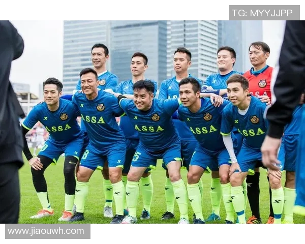 深圳足球队逆袭之路揭秘：从低谷到冠军赛的辉煌历程与奋斗精神