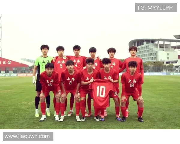 上海羽毛球队在欧锦赛积分榜上以69分稳居第一名展现强劲实力 上海羽毛球队在欧锦赛积分榜上以69分稳居第一名展现强劲实力